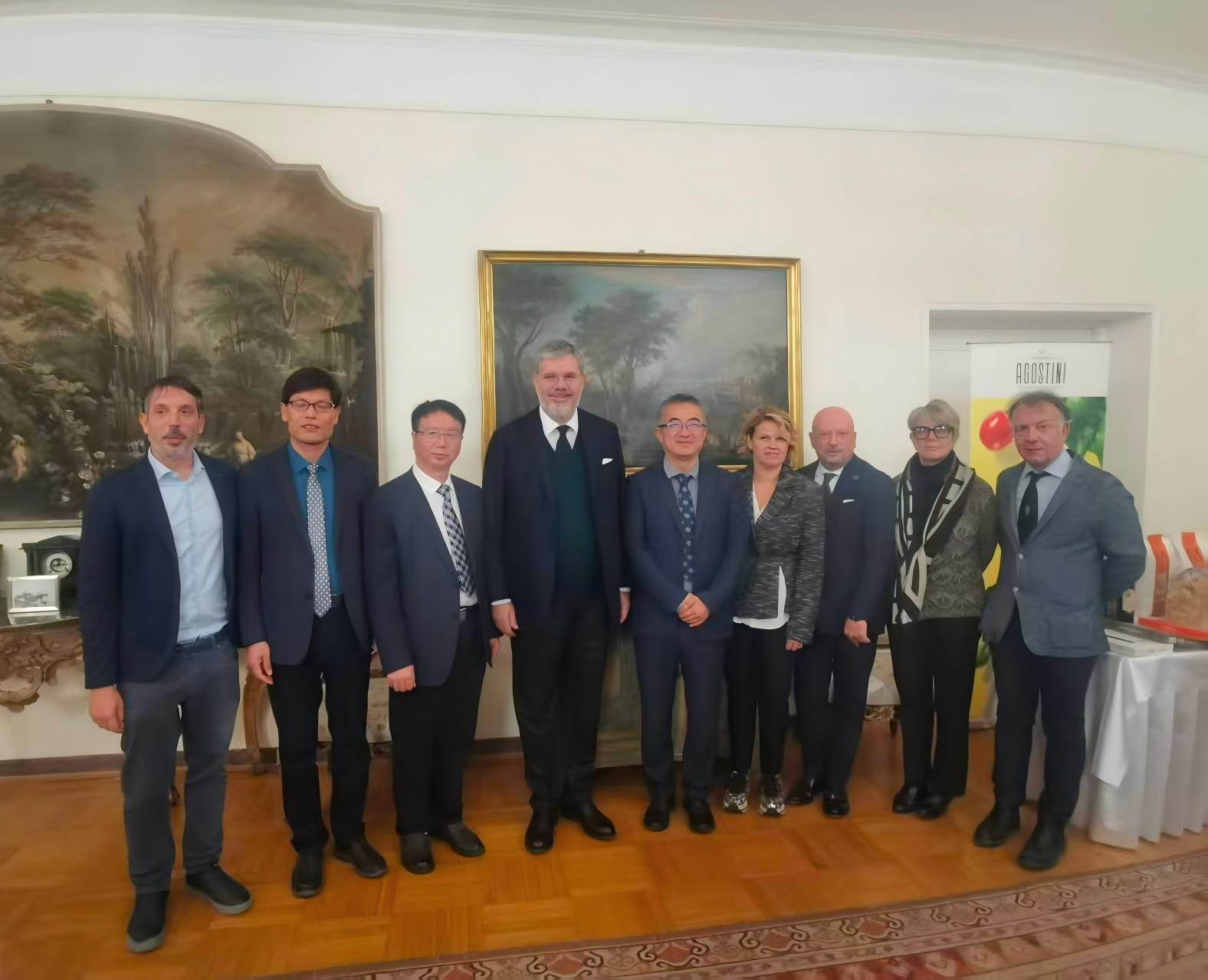 010214f518e1b2038e3a445173cc2a6c(1)