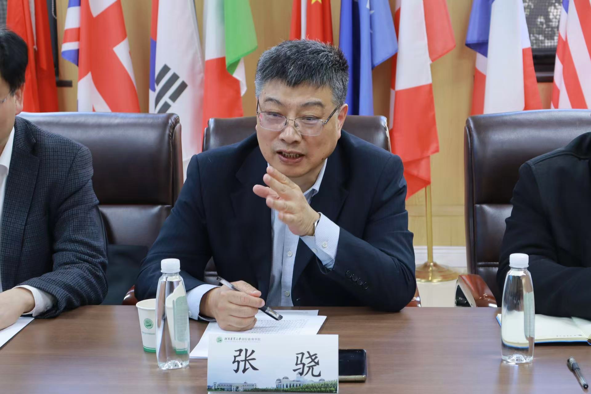 a21f3f5069d6b23970dcc26c59030d4e.jpg a21f3f5069d6b23970dcc26c59030d4e.jpg